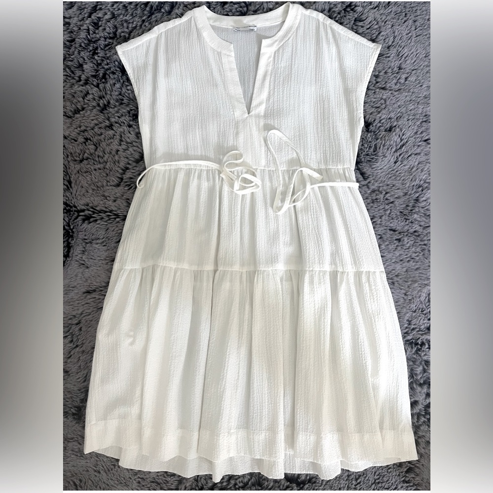 Calvin Klein white dress with pockets size 4